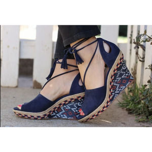 Cabi Isla Dark Blue Suede Aztec Boho Wedge Lace Up Ankle Open Toe Size 8 M